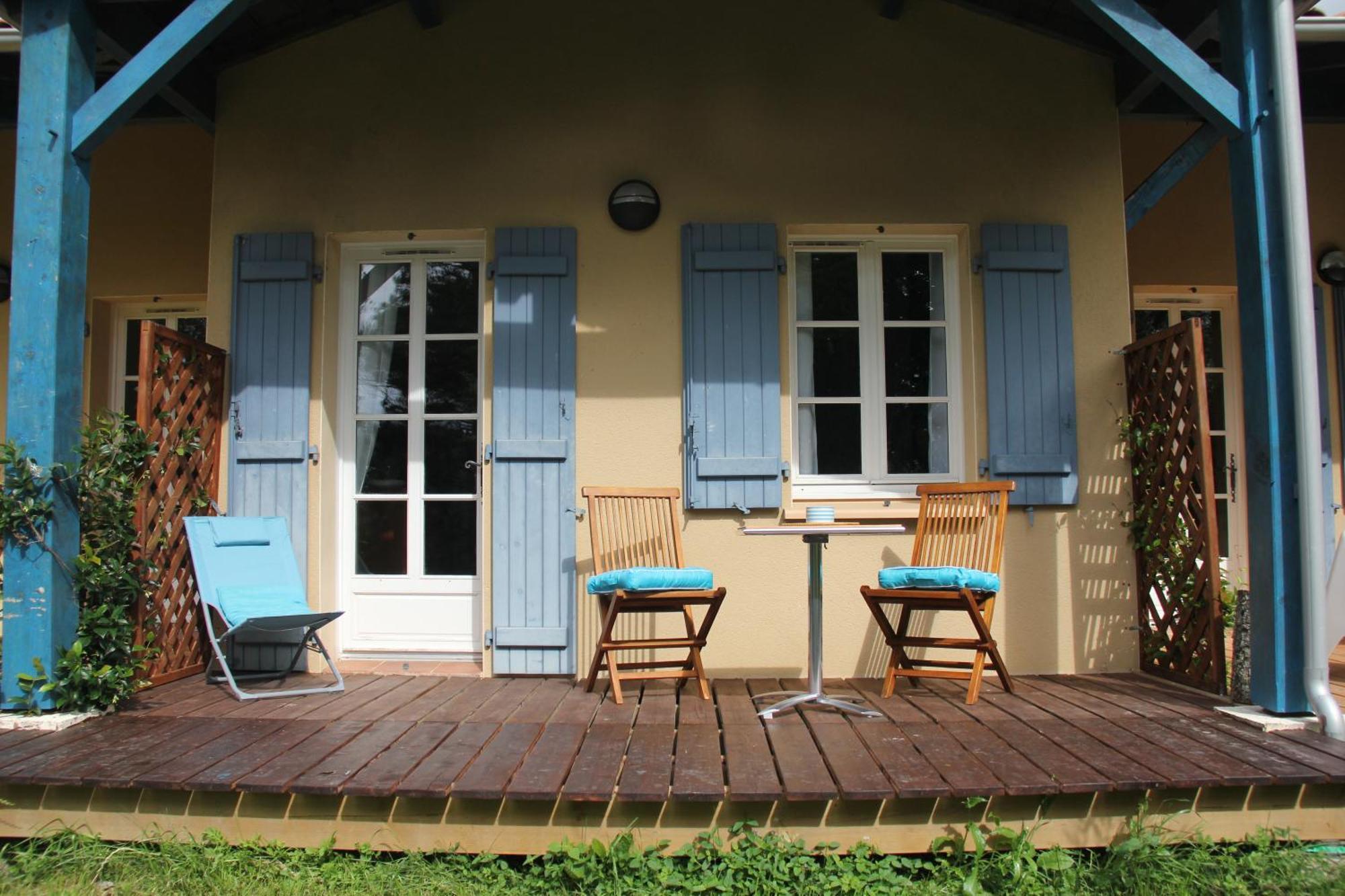 Au Petit Bernerot - Les Gites De L'Arbre Voyageur Eauze Exterior photo
